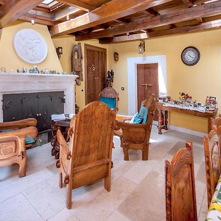 B&B Bone Novelle Dimora Storica Palazzo Zuzi LʼAquila Exterior foto